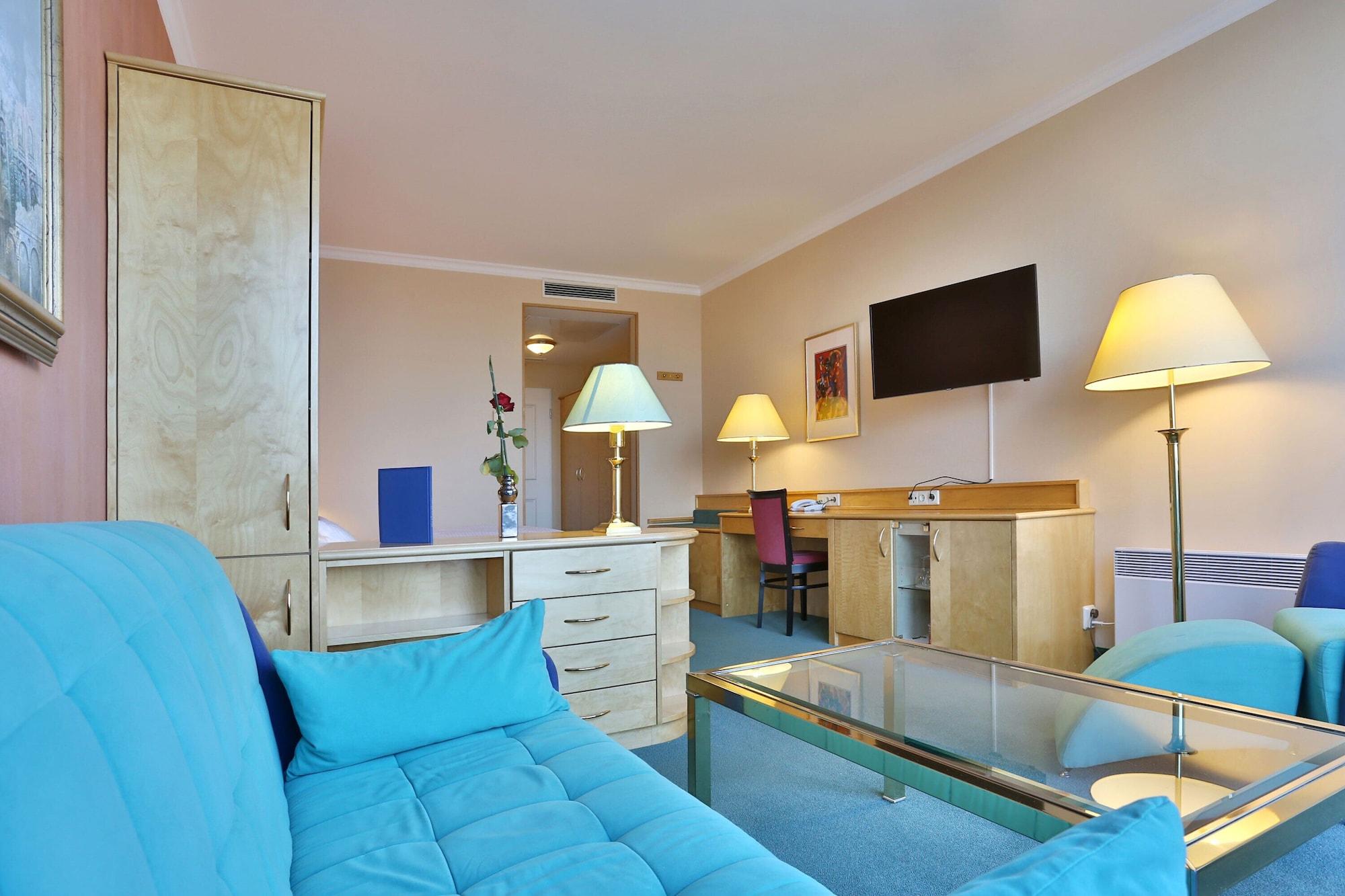 Hotel Kaiserhof Heringsdorf エクステリア 写真