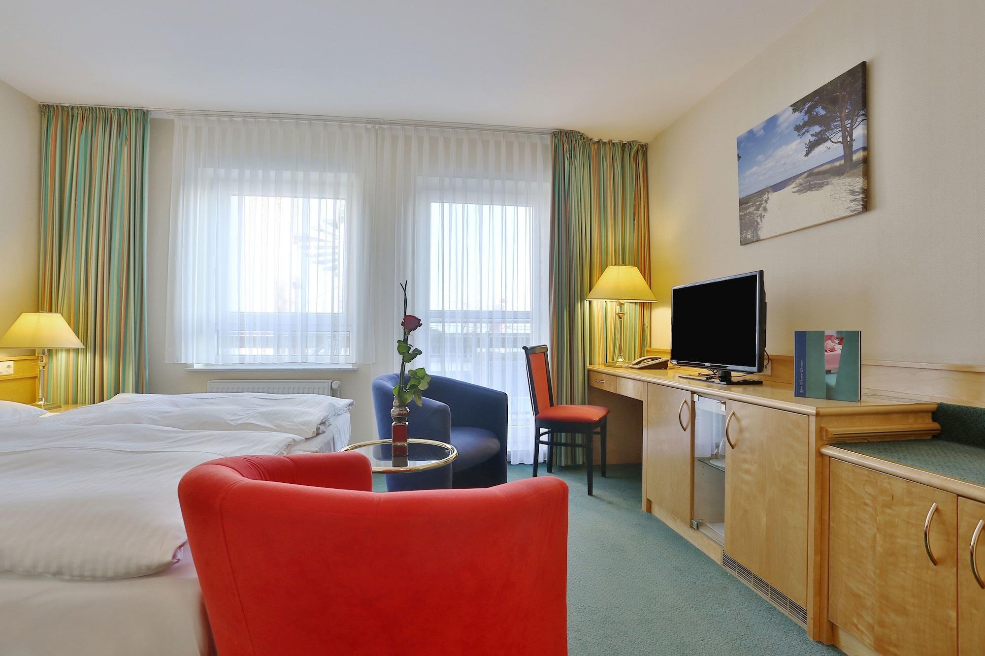 Hotel Kaiserhof Heringsdorf エクステリア 写真