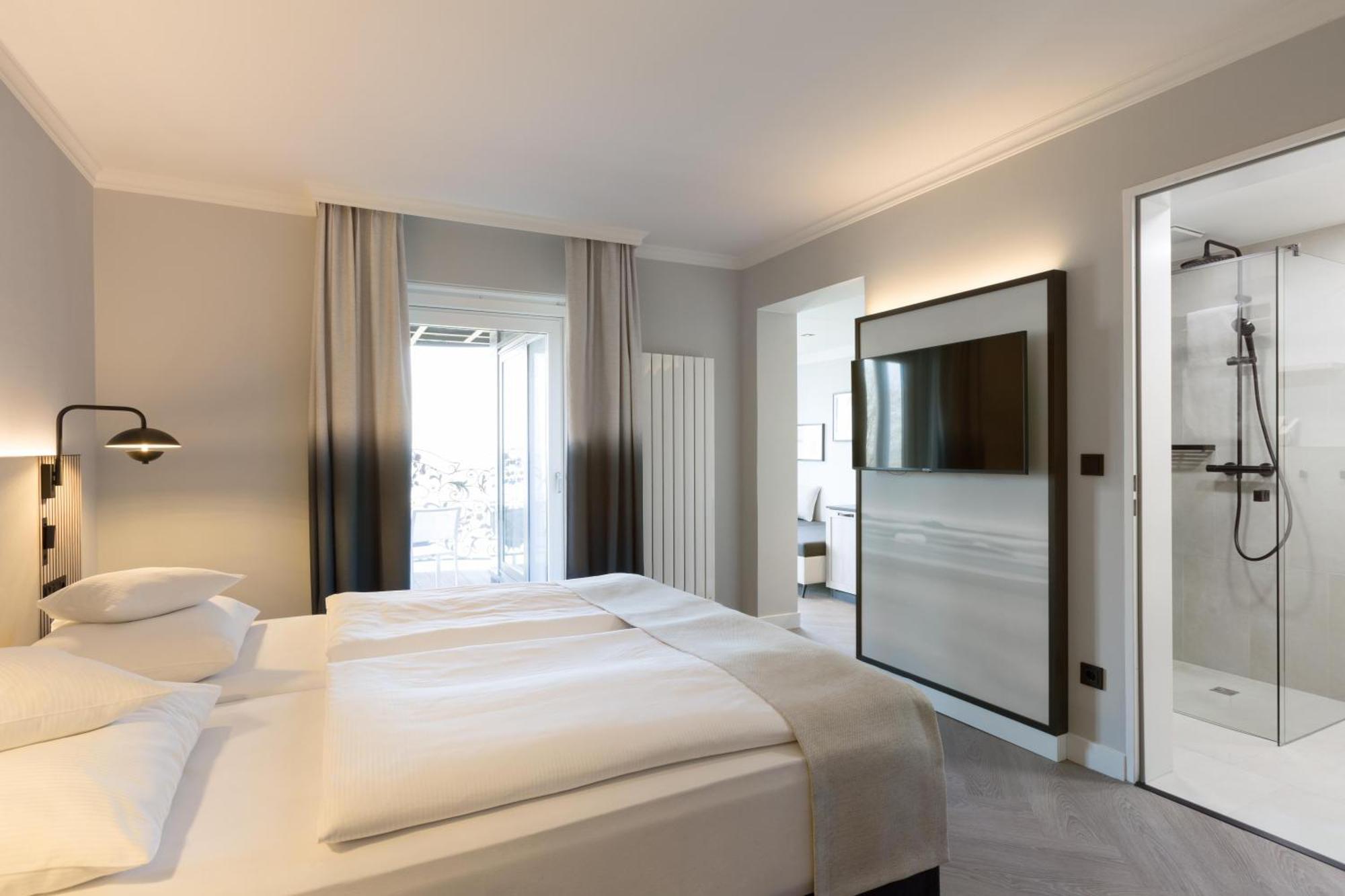 Hotel Kaiserhof Heringsdorf エクステリア 写真