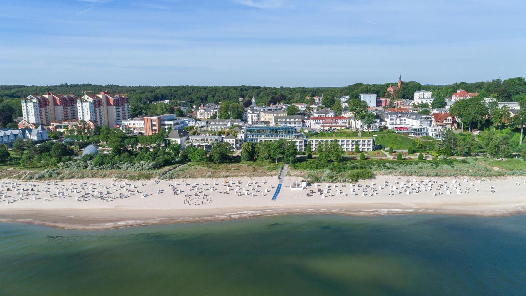 Hotel Kaiserhof Heringsdorf エクステリア 写真