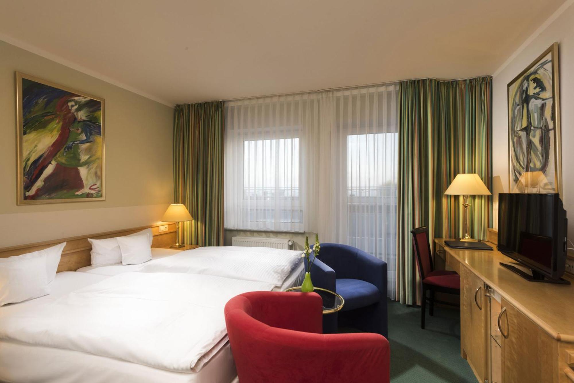 Hotel Kaiserhof Heringsdorf エクステリア 写真